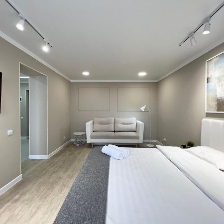 Luxury Apartments Pavlodar Kültér fotó