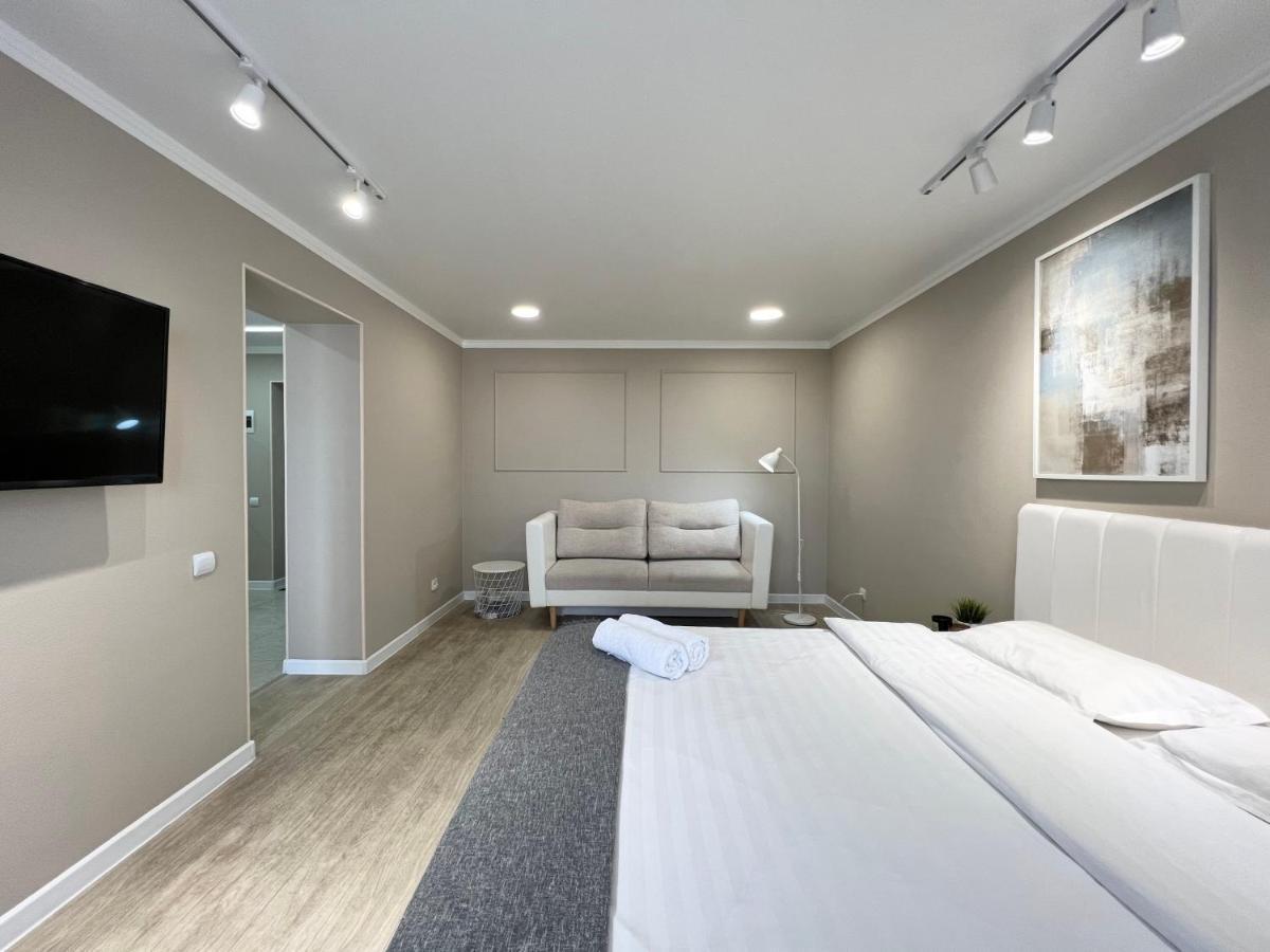 Luxury Apartments Pavlodar Kültér fotó
