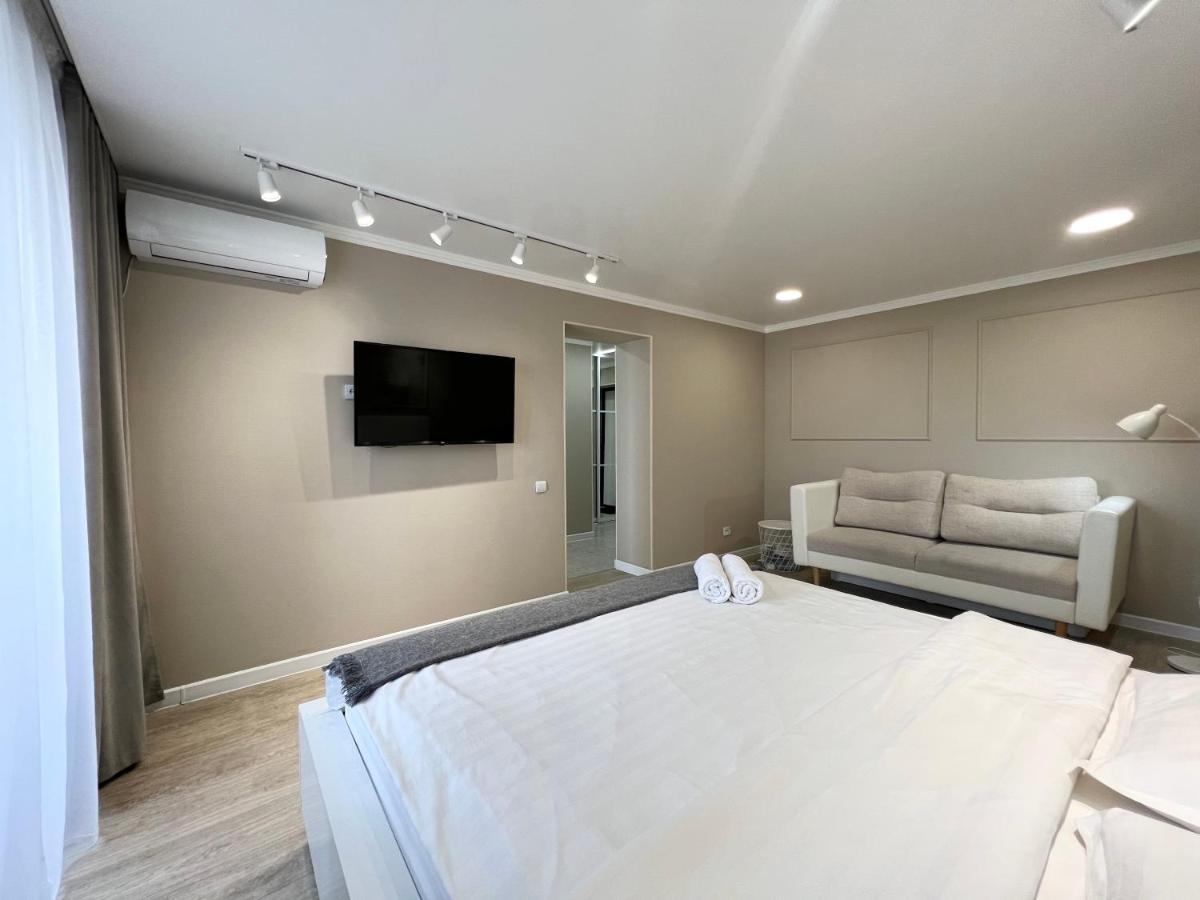 Luxury Apartments Pavlodar Kültér fotó